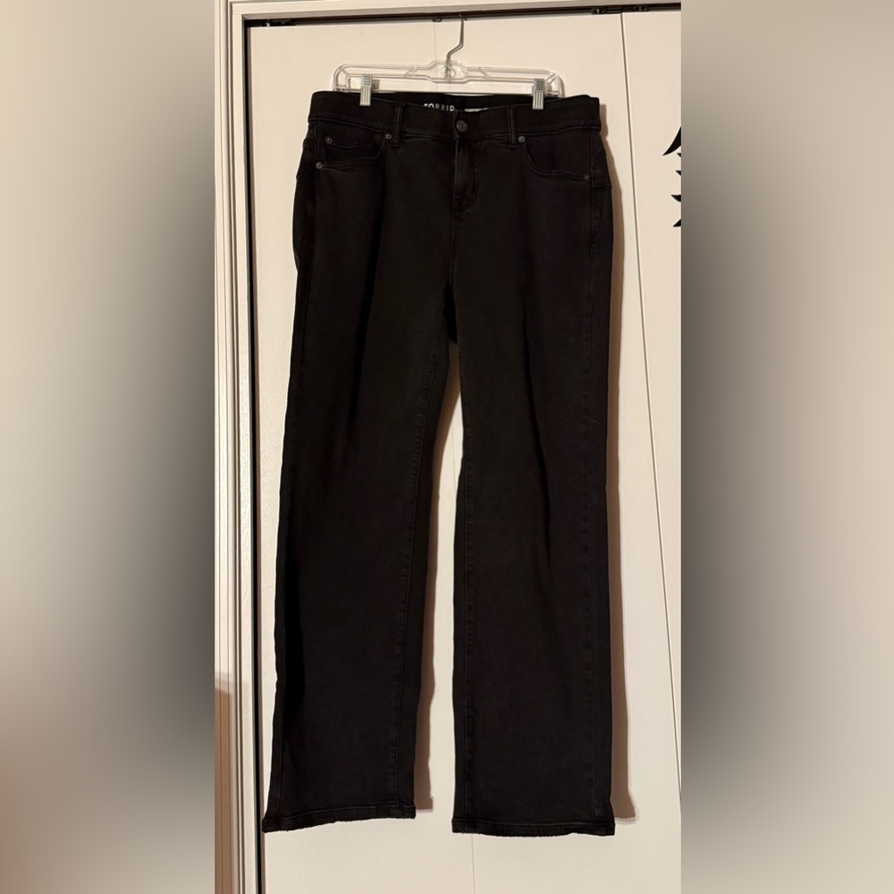 Torrid Black Bombshell Straight Jeans
